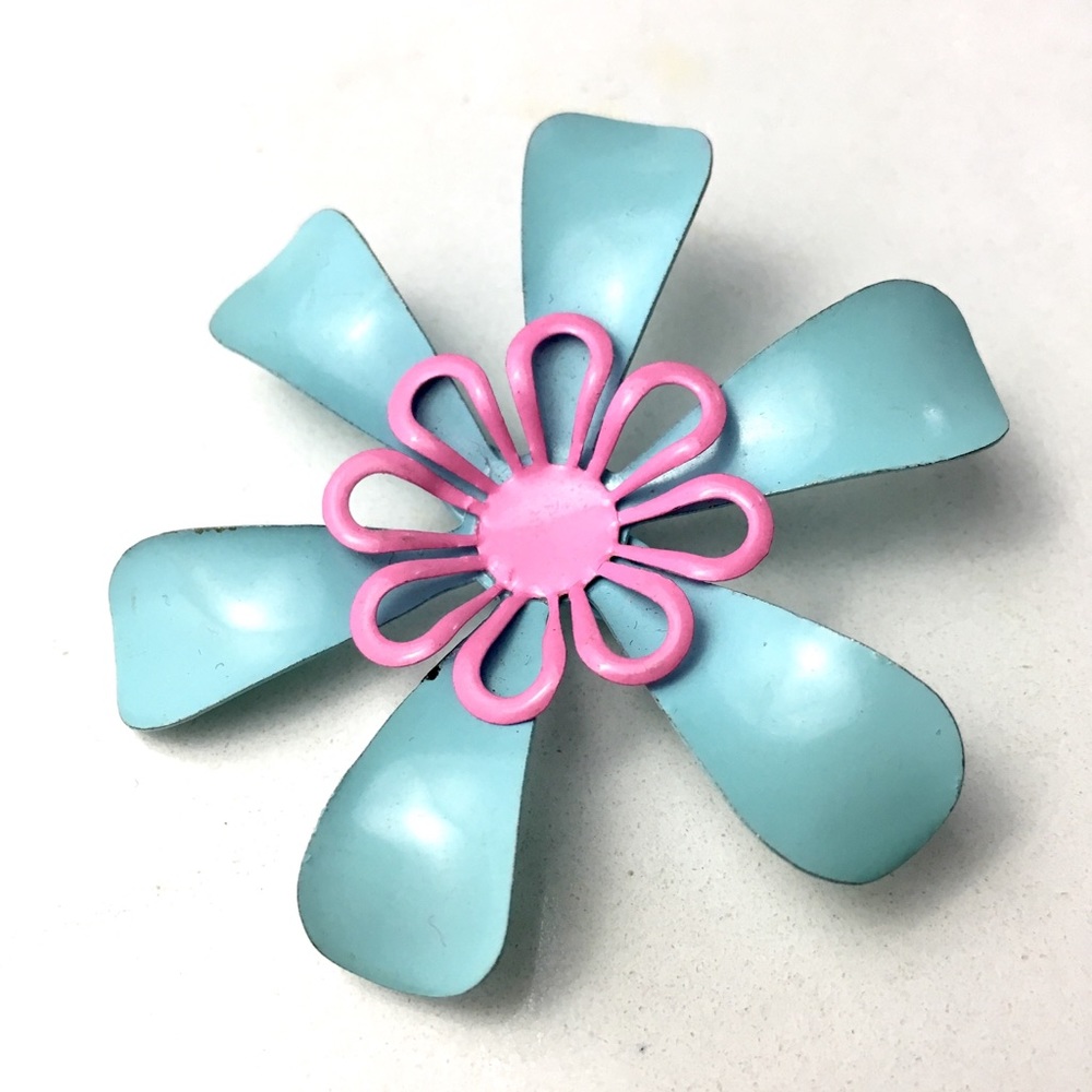 Vintage Flower Brooch